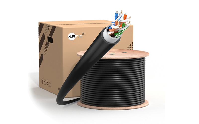 Cat5e Outdoor Direct Burial Cable, 1000ft (305m), 24AWG Solid Pure Bare Copper, 350MHz, Unshielded (UTP), UV Rated PVC and LDPE Double Jackets, with Reel, Black